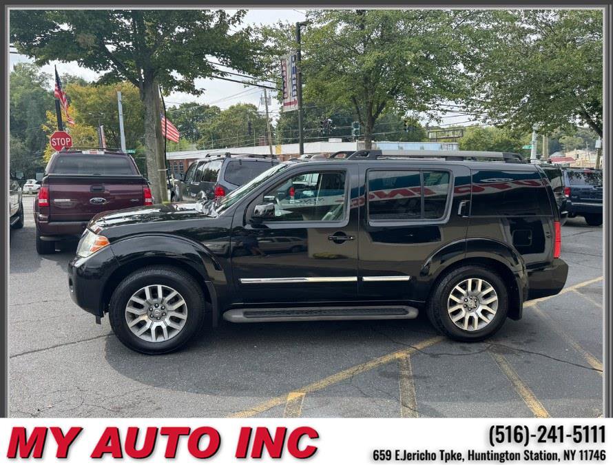 Used 2010 Nissan Pathfinder LE w/ Navigation Pkg image 7