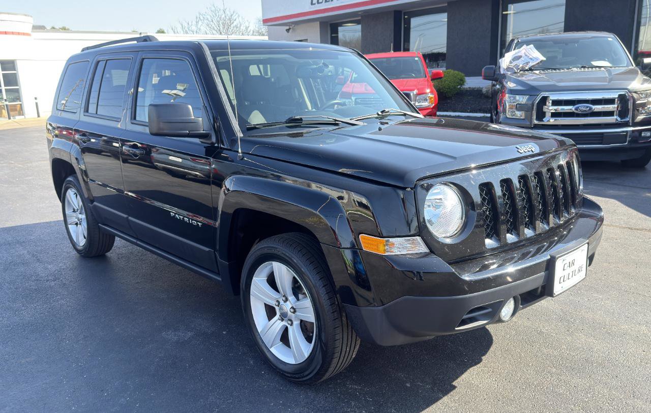 Used 2015 Jeep Patriot Latitude AWD/4WD image 3