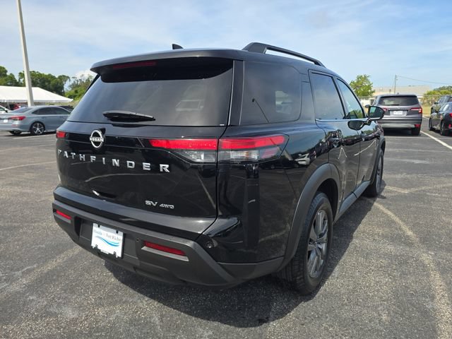 Certified 2024 Nissan Pathfinder SV AWD/4WD image 3