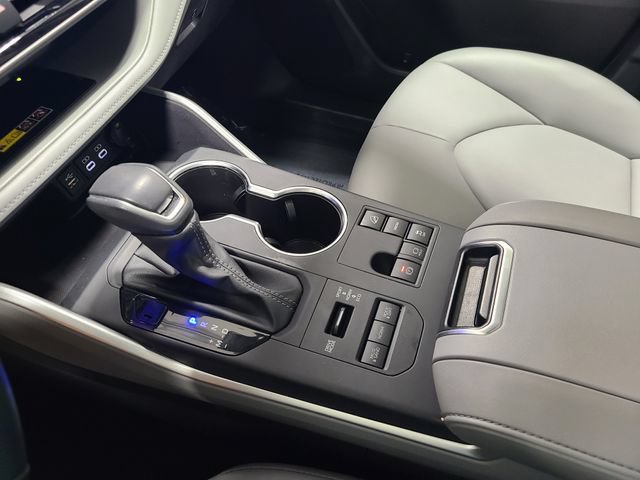 Certified 2026 Toyota Highlander XLE AWD/4WD image 35