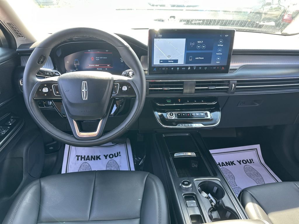 Used 2024 Lincoln Corsair AWD w/ Equipment Group 101A image 27