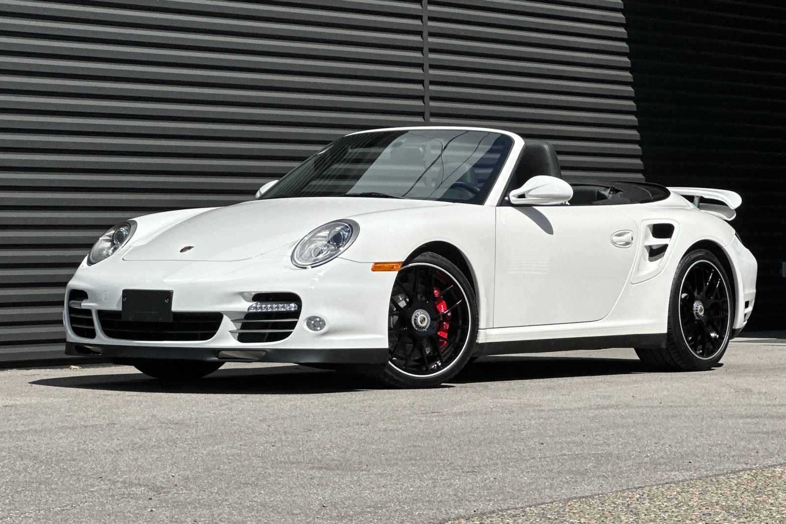 Used 2011 Porsche 911 Turbo AWD/4WD image 1