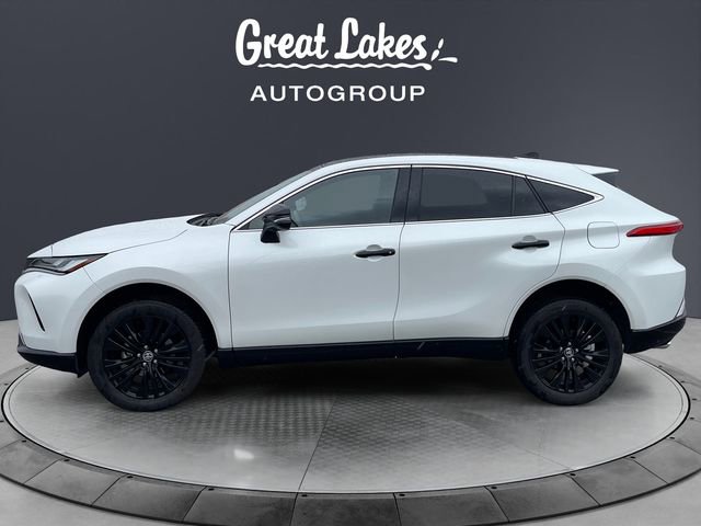 Used 2024 Toyota Venza Nightshade image 2