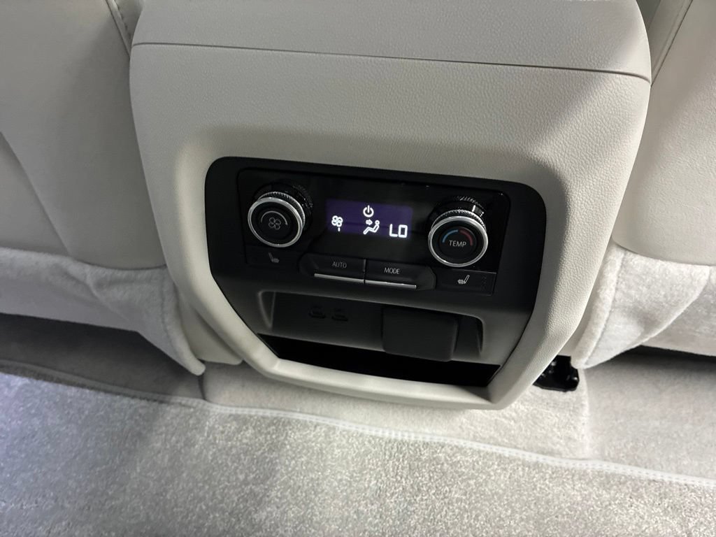 New 2027 Buick Enclave Avenir AWD/4WD image 13