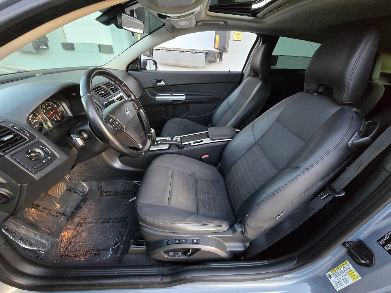 Used 2012 Volvo C30 FWD image 12