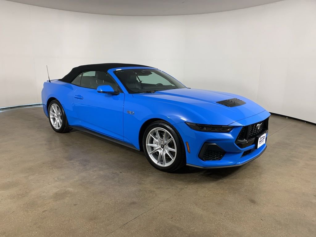 Used 2025 Ford Mustang GT Premium image 5