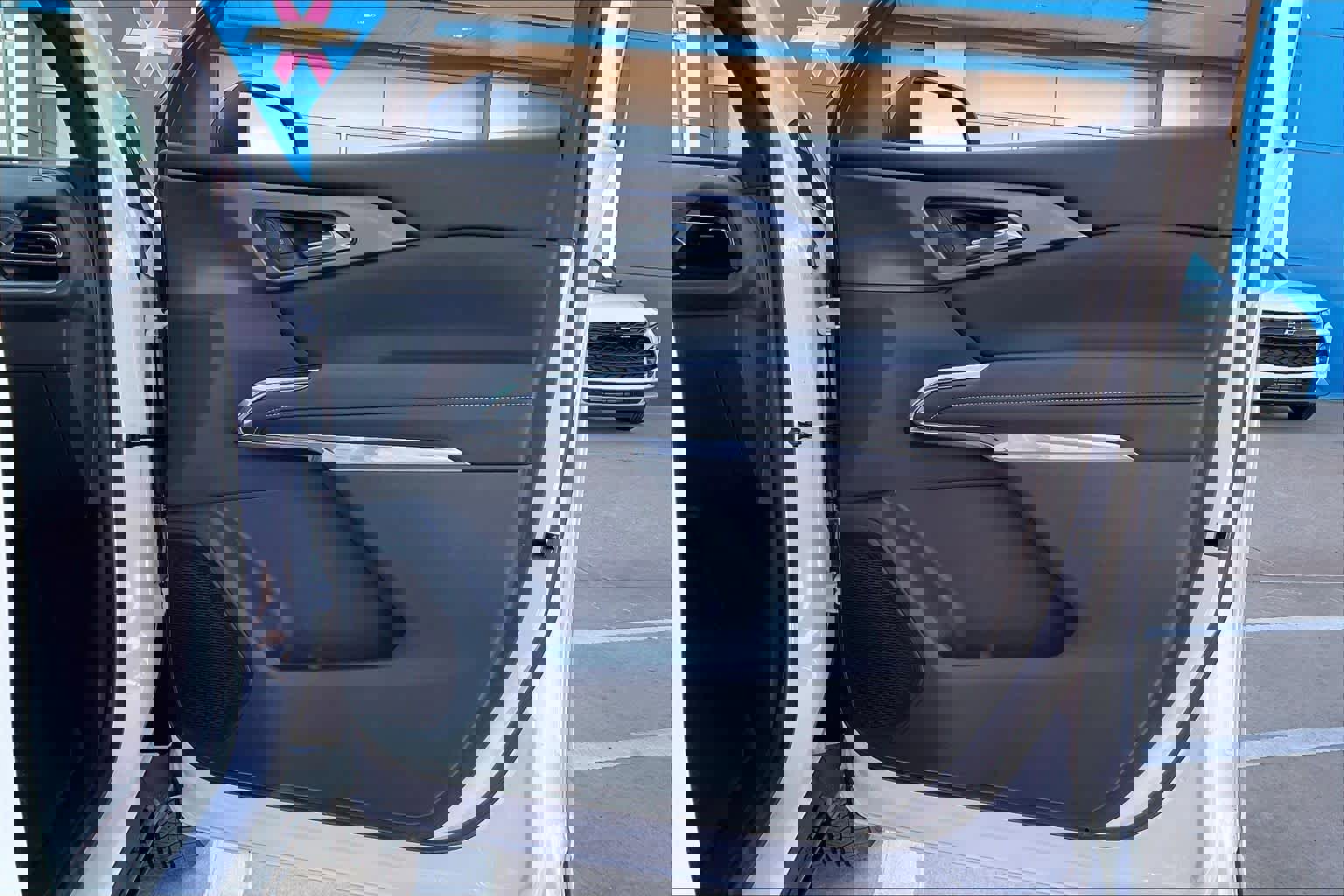 Certified 2025 Chevrolet Traverse LT image 22