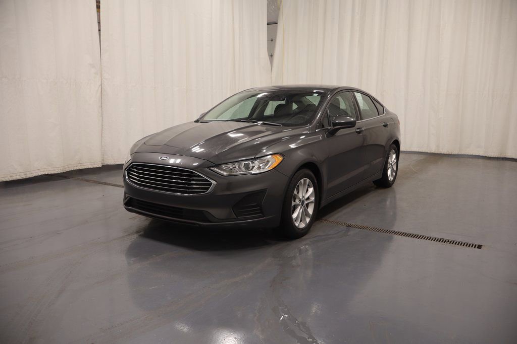 Used 2019 Ford Fusion SE image 5