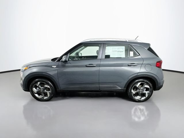 New 2026 Hyundai Venue SEL FWD image 5