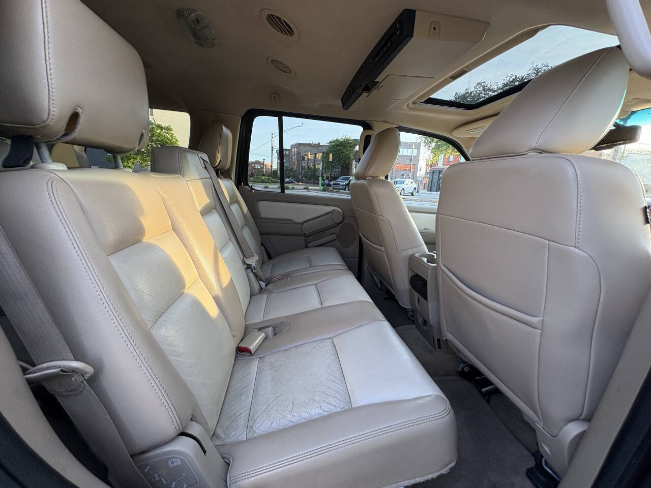 Used 2010 Ford Explorer Eddie Bauer AWD/4WD image 31