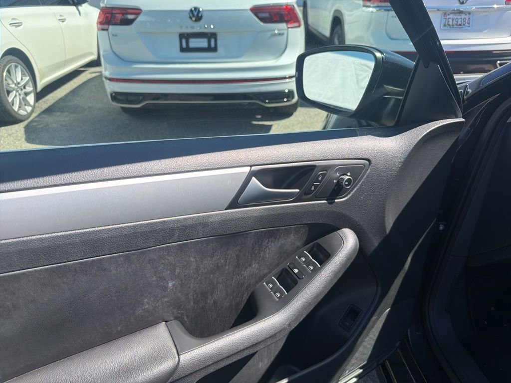 Used 2014 Volkswagen Jetta SE image 11