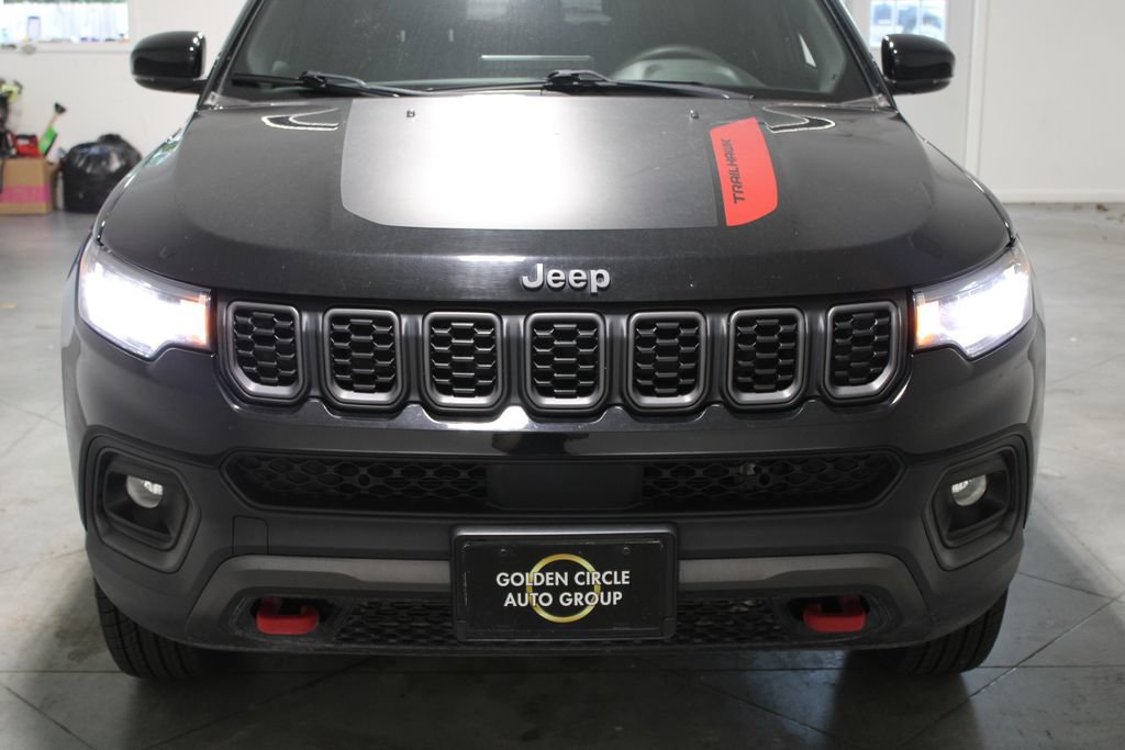 Used 2024 Jeep Compass Trailhawk AWD/4WD image 46