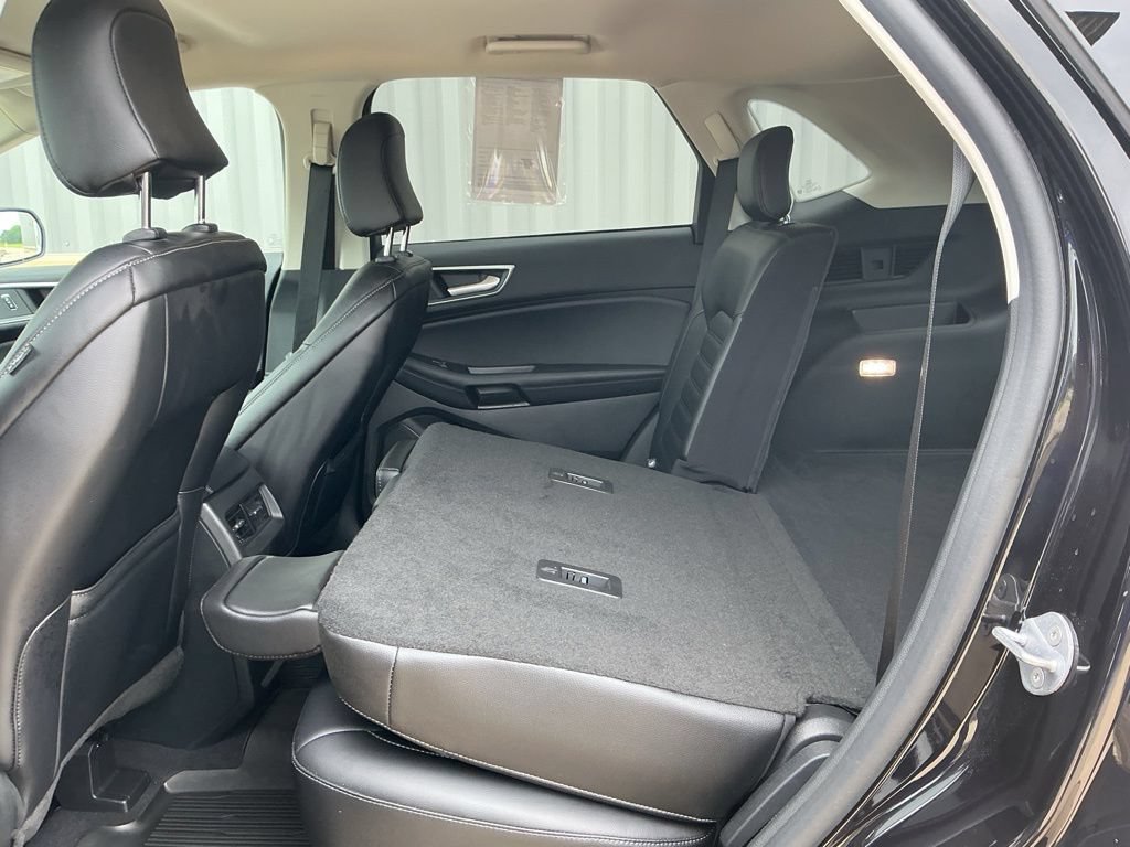 Used 2024 Ford Edge SEL AWD/4WD image 18