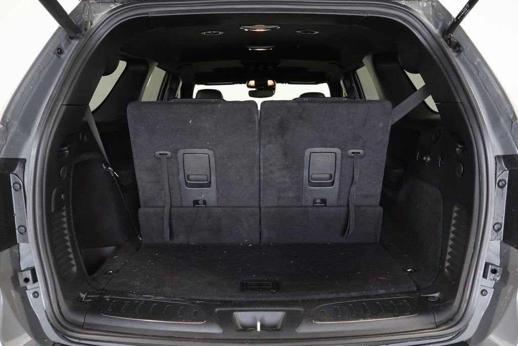 Used 2022 Dodge Durango R/T w/ Tow 'N Go Package image 13