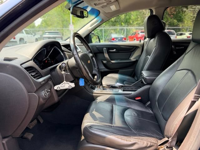 Used 2015 Chevrolet Traverse LT FWD image 6