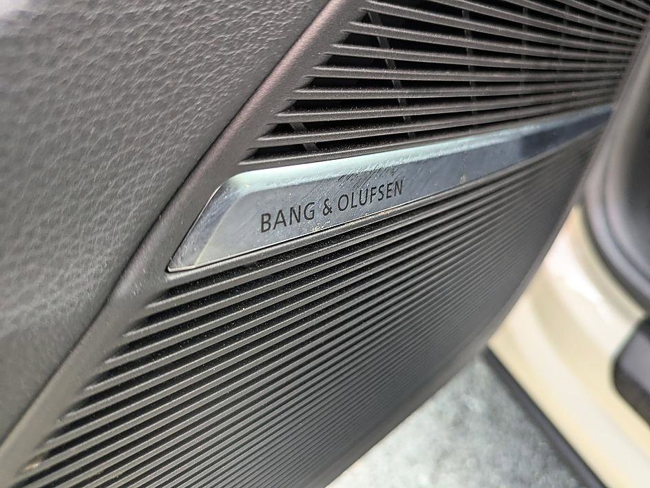 Used 2021 Audi SQ8 Premium Plus w/ SQ8 Black Optic Package image 17