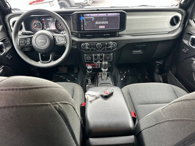 Used 2024 Jeep Wrangler Unlimited Sport AWD/4WD image 30