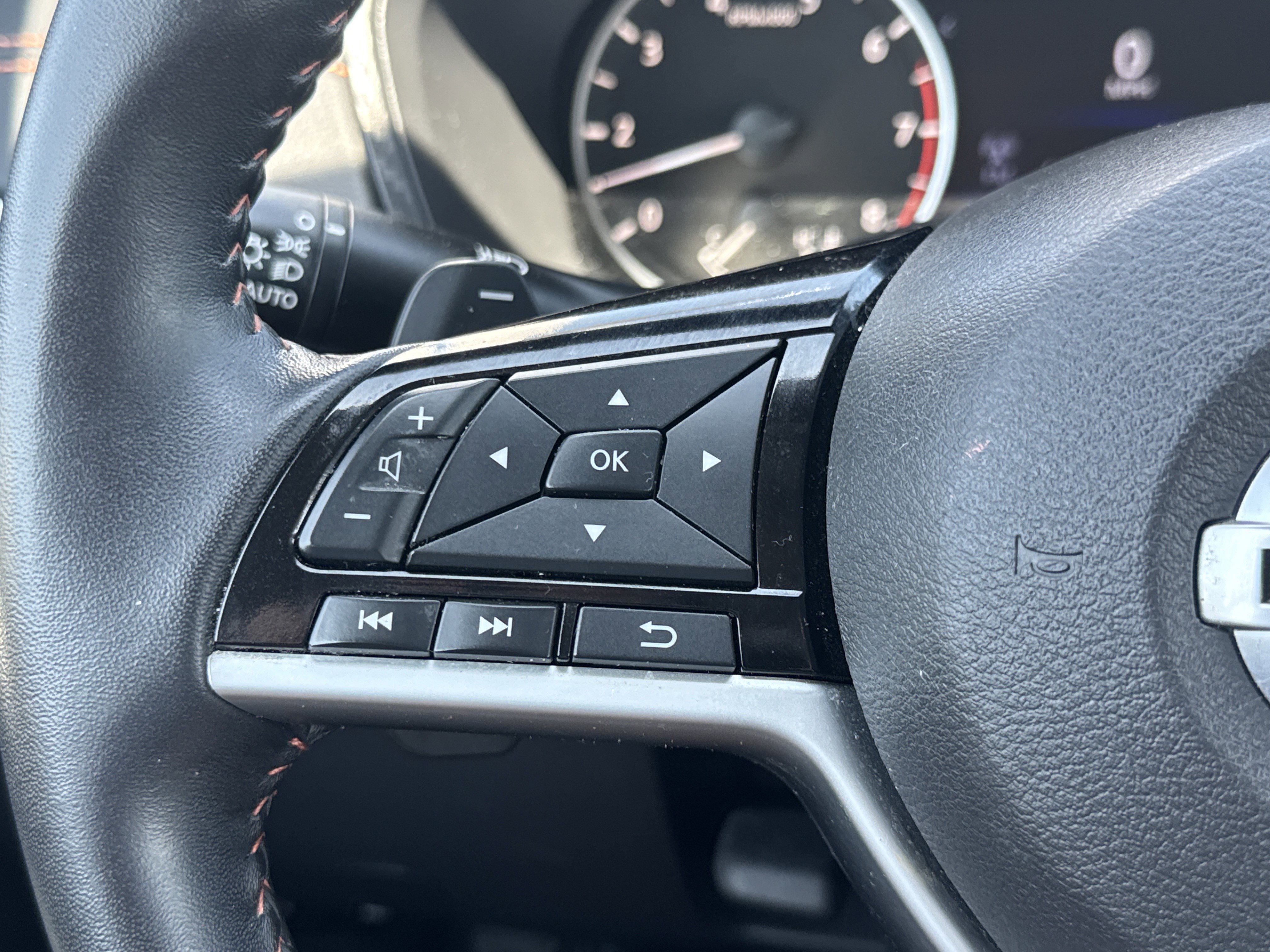 Used 2021 Nissan Altima 2.5 SR FWD image 16
