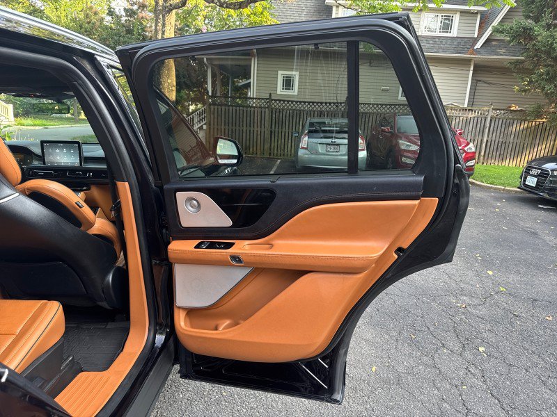 Used 2020 Lincoln Aviator Black Label w/ Dynamic Handling Package AWD/4WD image 15