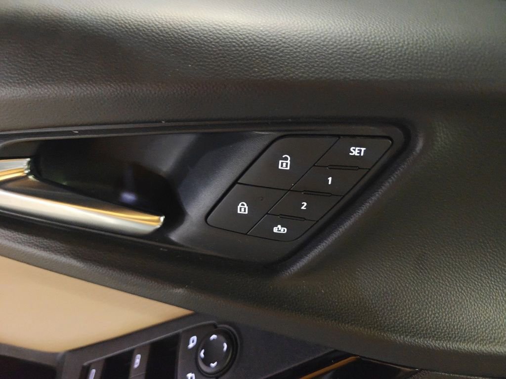 Used 2026 Chevrolet Equinox ACTIV w/ Convenience Package III image 6