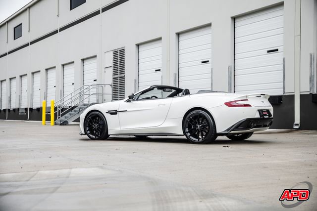 Used 2016 Aston Martin Vanquish Volante RWD image 52