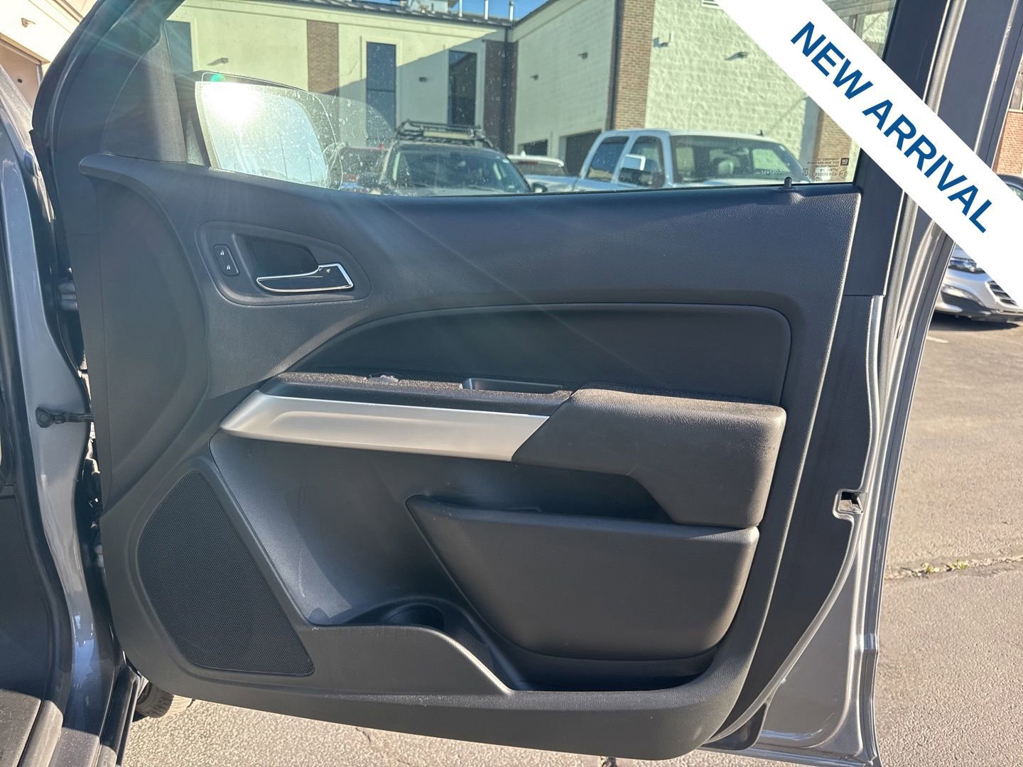 Used 2022 Chevrolet Colorado LT image 10