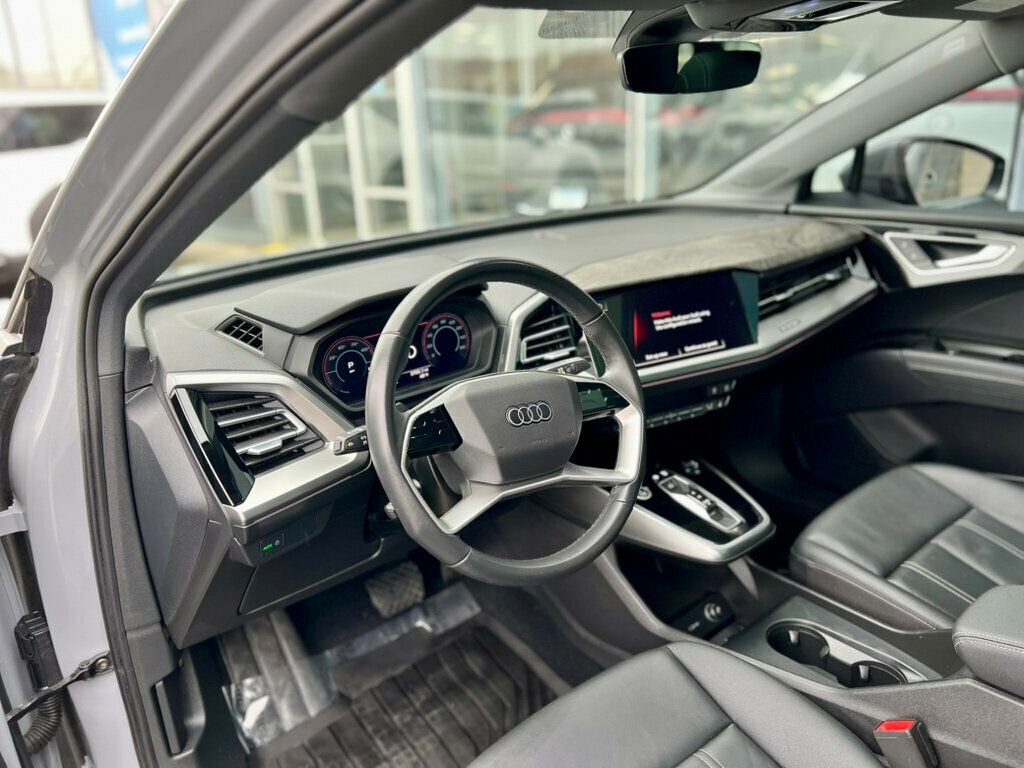 Used 2023 Audi Q4 e-tron Premium Plus w/ Premium Plus image 14