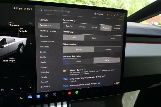 Used 2024 Tesla Cybertruck Cyberbeast AWD/4WD image 9