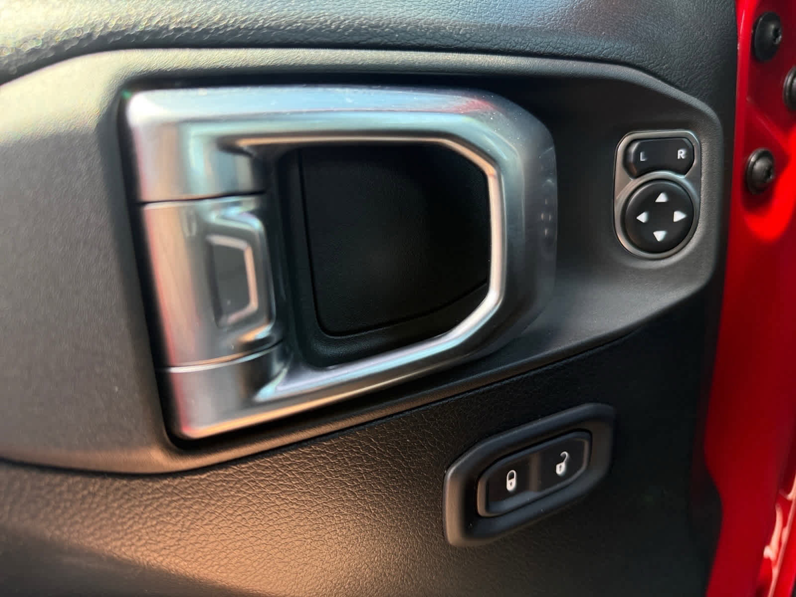 Used 2024 Jeep Wrangler Unlimited Sport AWD/4WD image 26