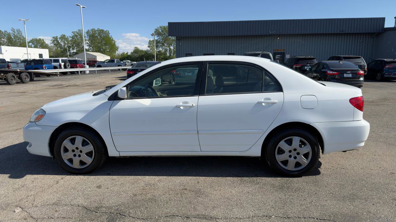Used 2007 Toyota Corolla CE FWD image 4
