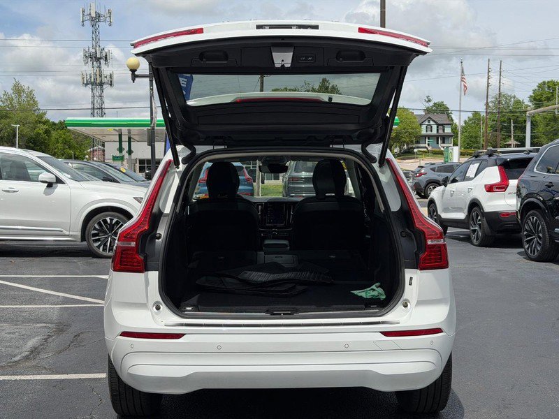 Certified 2023 Volvo XC60 B5 Core AWD/4WD image 5
