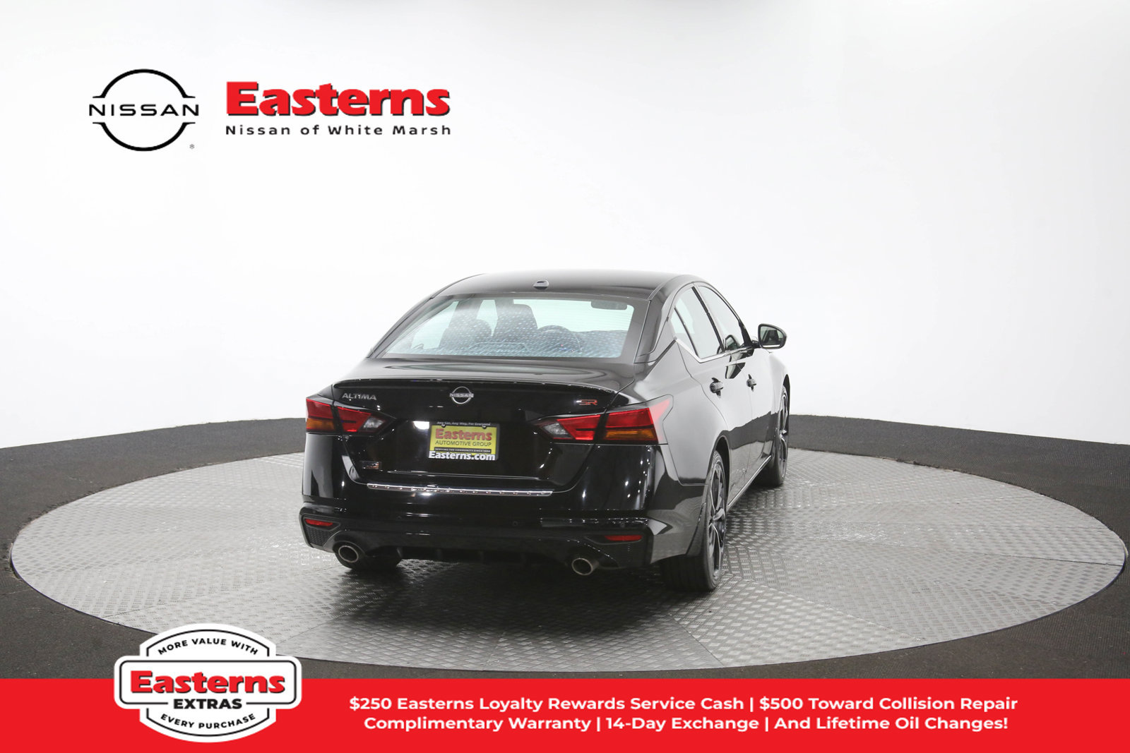 Used 2023 Nissan Altima 2.5 SR FWD image 37
