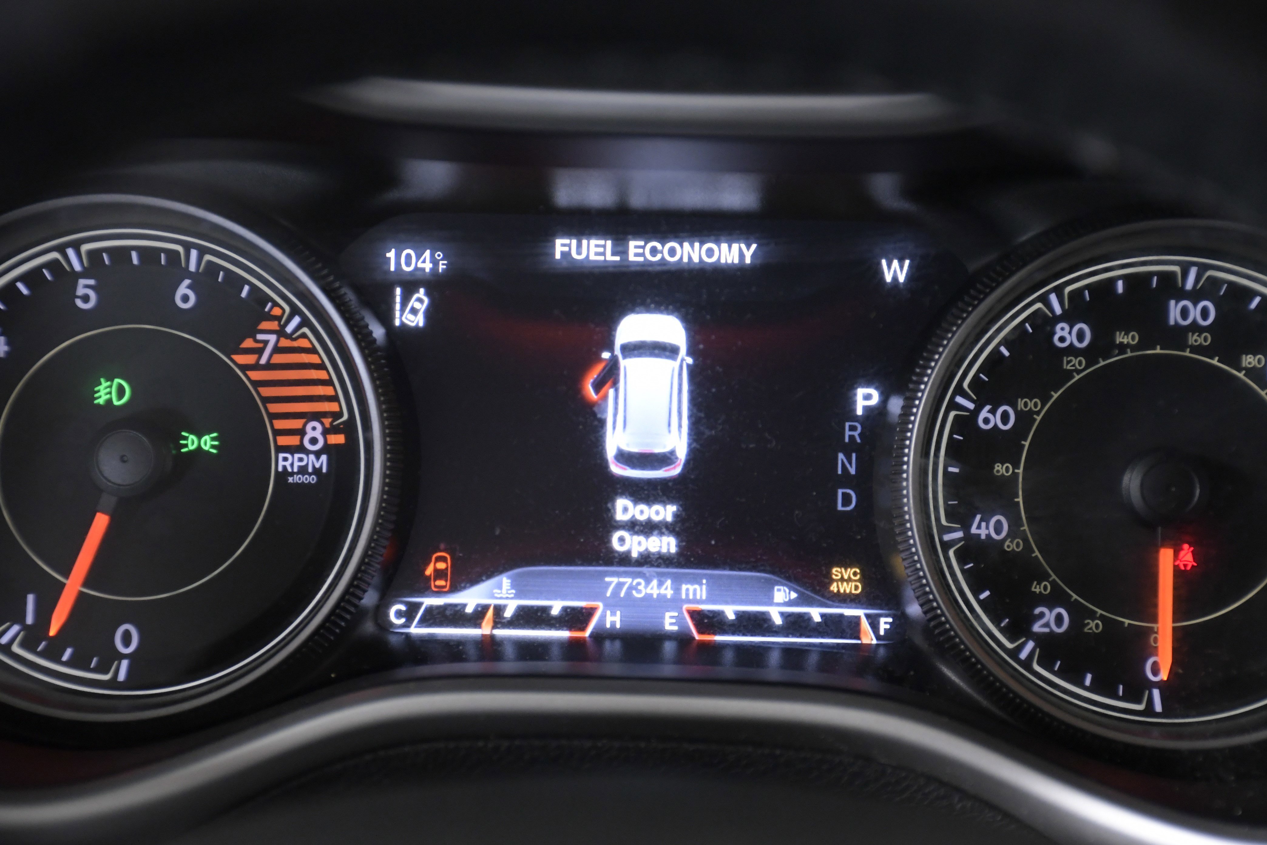 Used 2016 Jeep Cherokee Trailhawk w/ Comfort/Convenience Group image 14