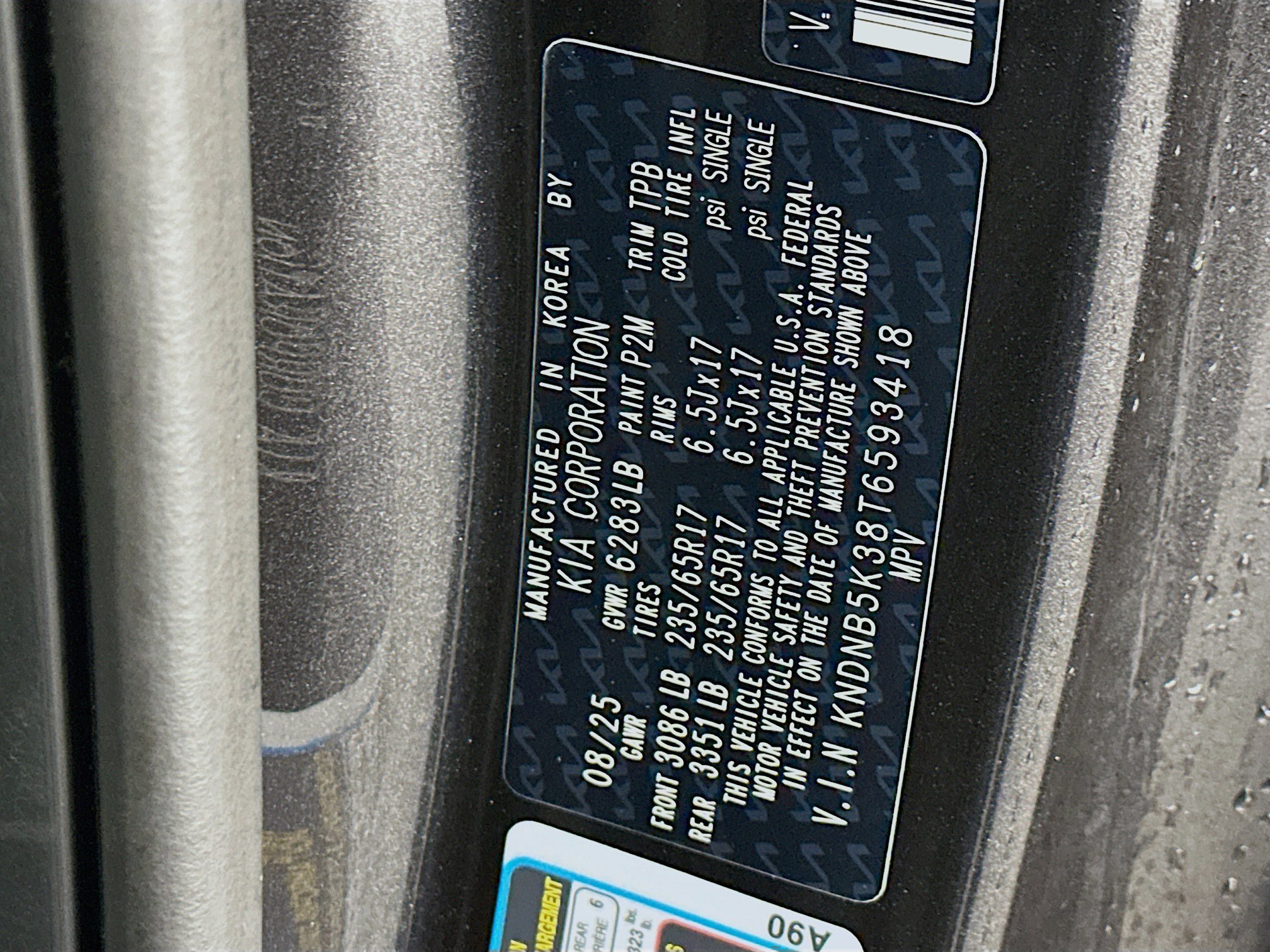 Used 2026 Kia Carnival FWD image 12