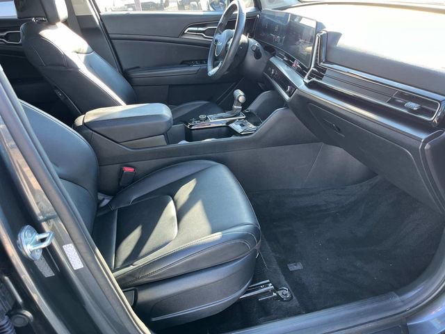 Used 2024 Kia Sportage EX image 11