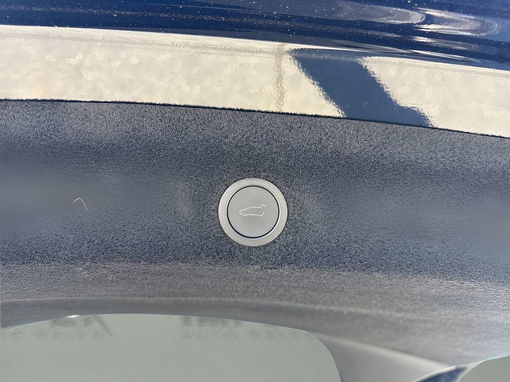 Used 2026 Tesla Model Y Long Range image 31