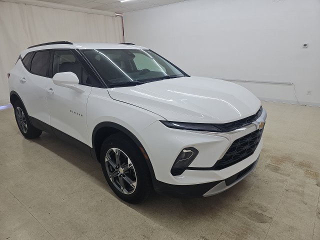 Used 2024 Chevrolet Blazer LT w/ Convenience Package FWD image 14