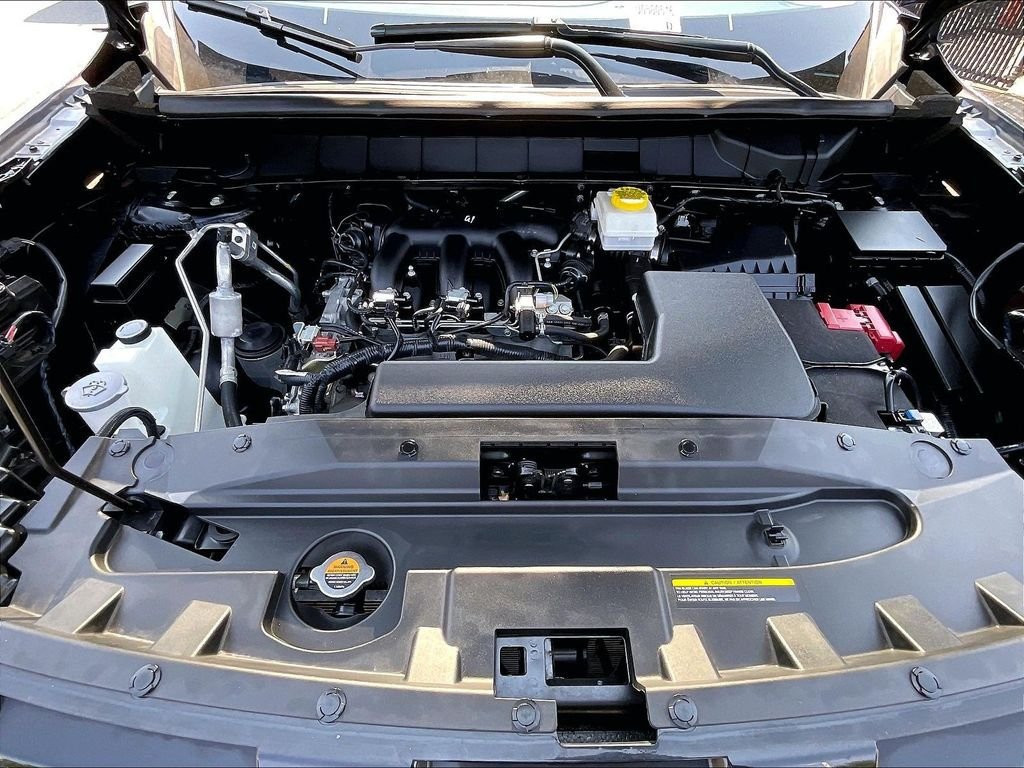 Used 2024 Nissan Pathfinder SV AWD/4WD image 30