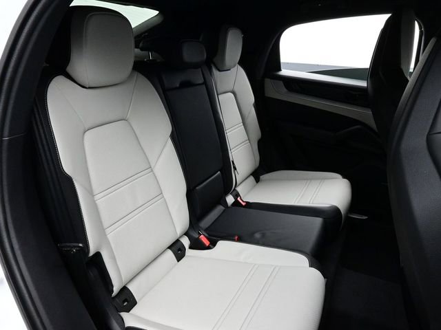 New 2026 Porsche Cayenne E-Hybrid Coupe image 17
