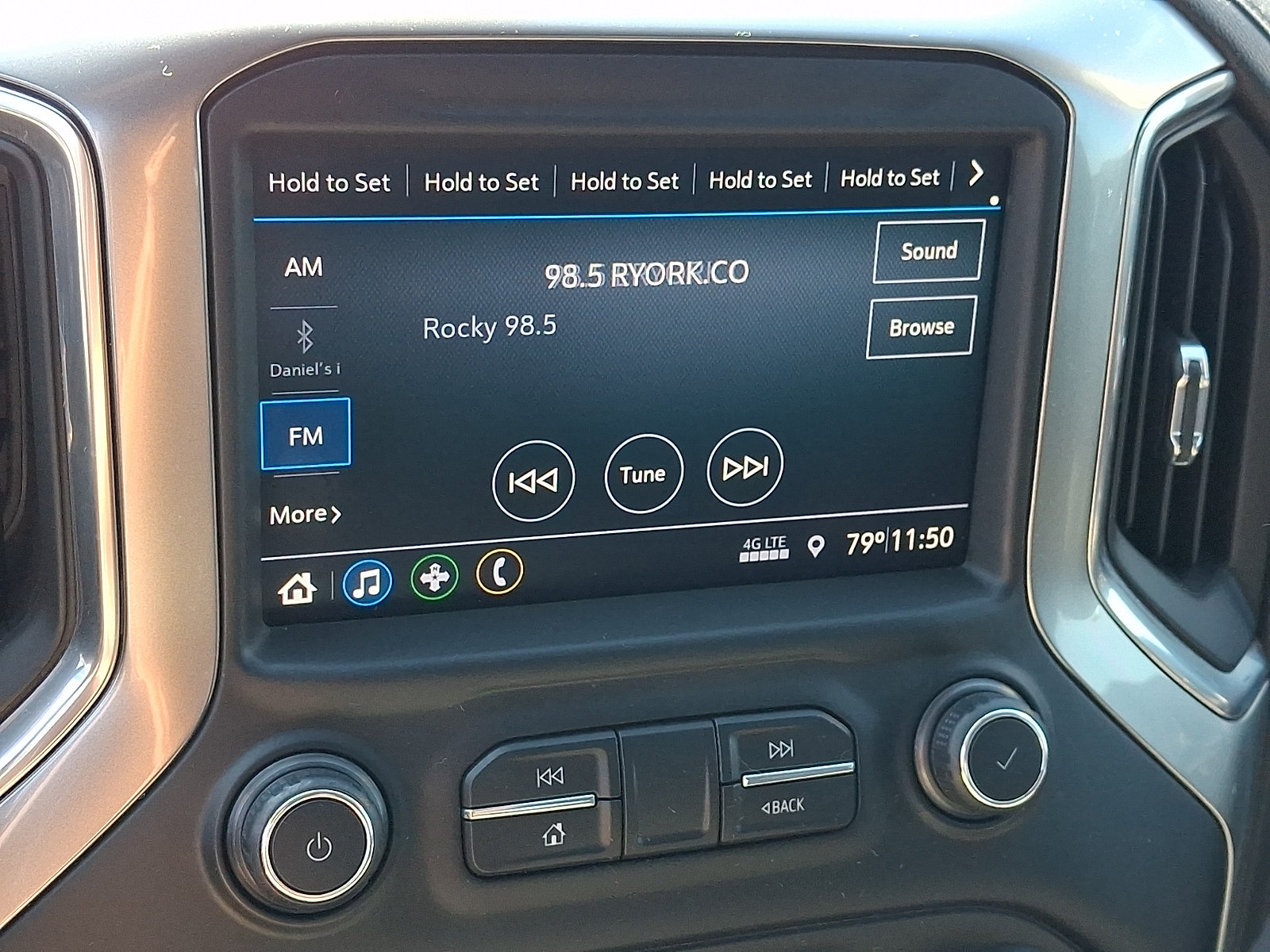 Certified 2019 Chevrolet Silverado 1500 LT w/ All-Star Edition AWD/4WD image 17