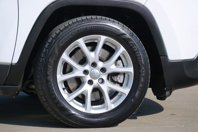 Used 2015 Jeep Cherokee Latitude image 33