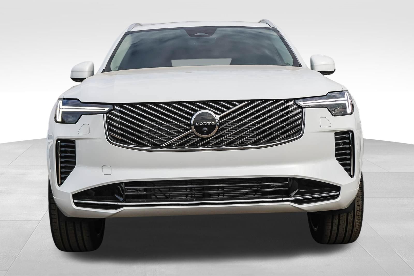 New 2027 Volvo XC90 B6 Plus AWD/4WD image 2