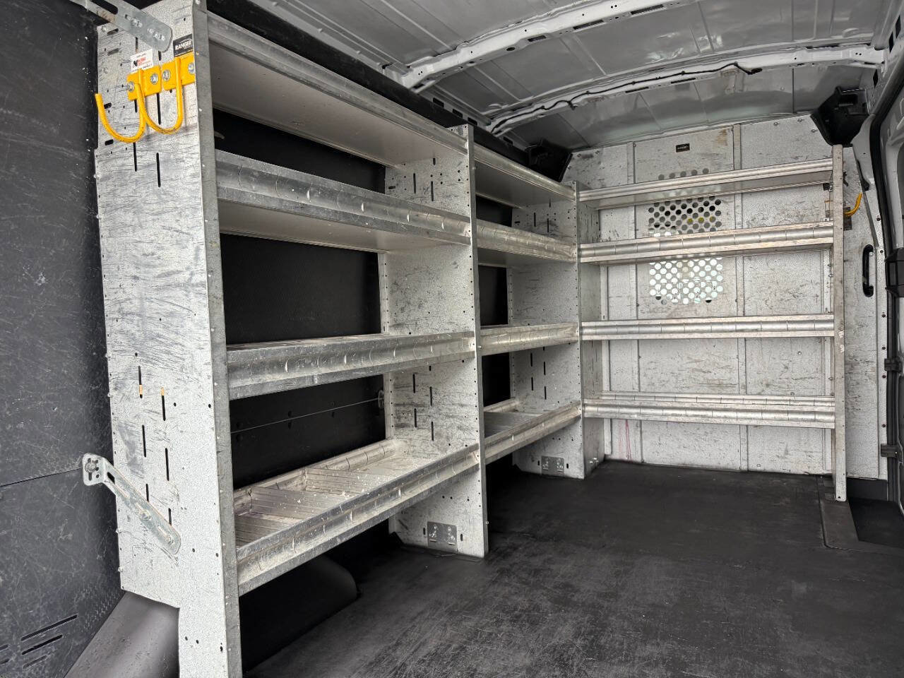 Used 2018 Ford Transit 350 148 Medium Roof RWD image 30