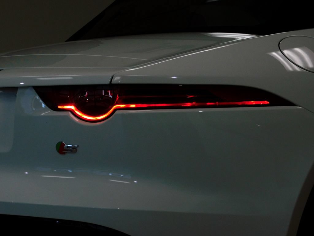Used 2014 Jaguar F-TYPE S RWD image 86