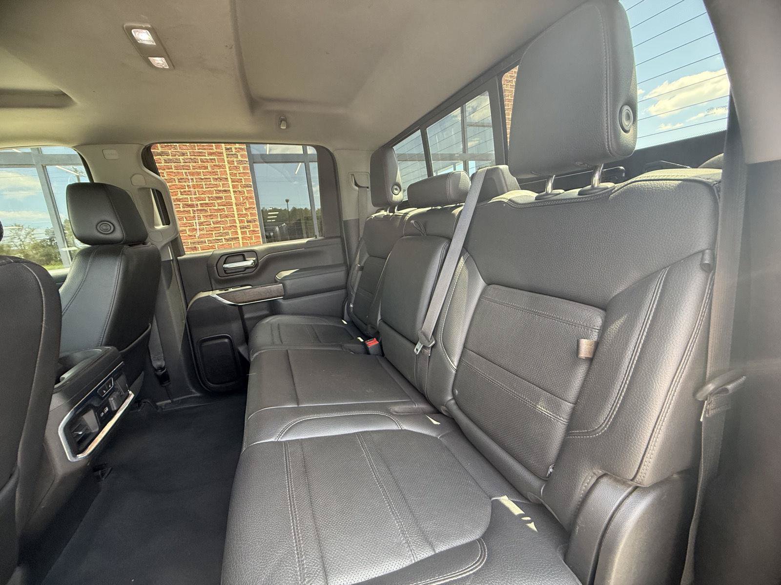 Used 2022 GMC Sierra 2500 Denali w/ Denali Ultimate Package AWD/4WD image 29