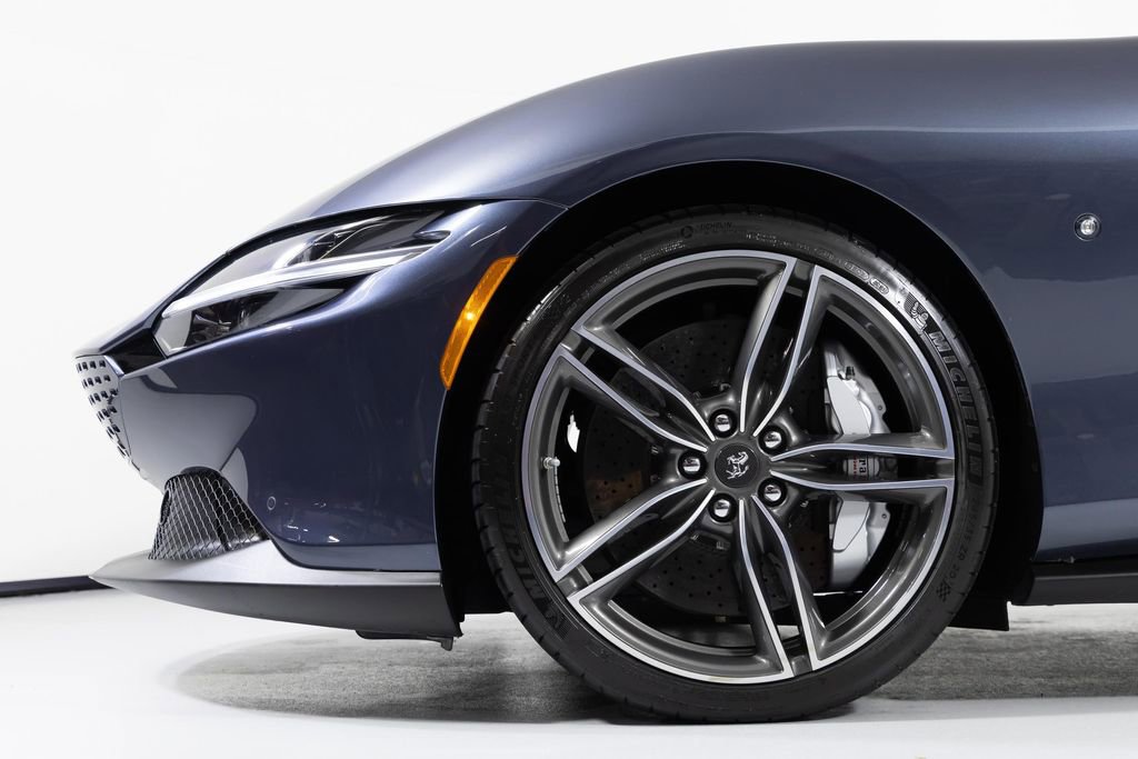 Used 2021 Ferrari Roma image 12