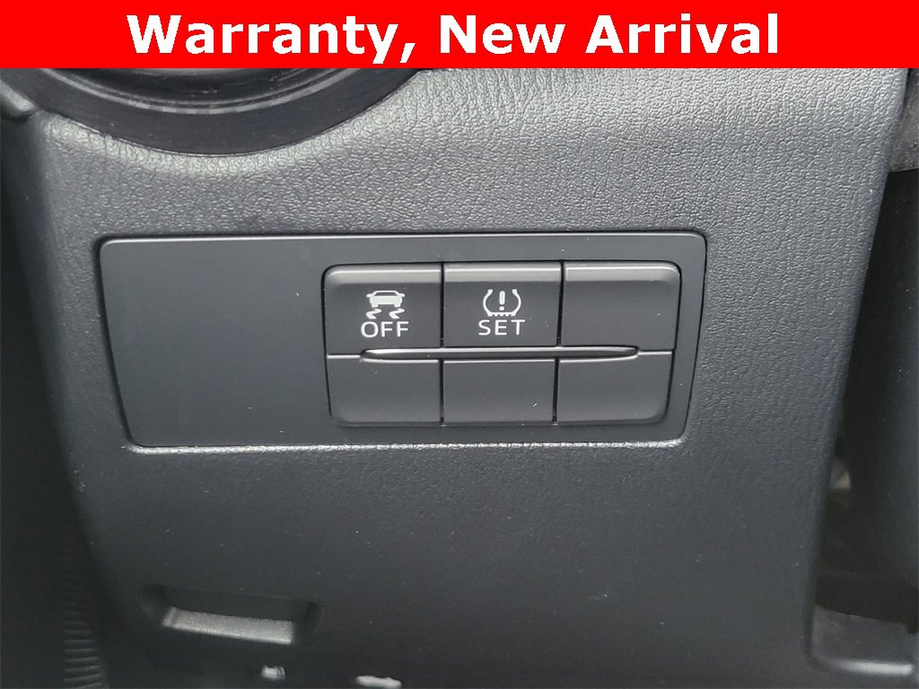 Used 2020 Toyota Yaris LE image 11