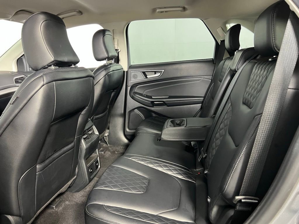 Used 2024 Ford Edge Titanium image 27