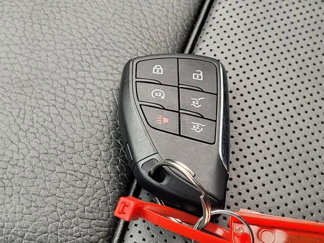 Used 2023 GMC Yukon Denali w/ Advanced Technology Package AWD/4WD image 37
