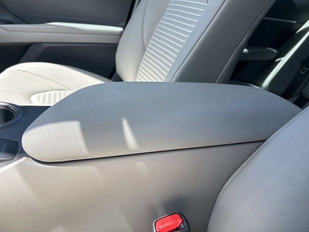 Used 2023 Toyota Camry SE FWD image 38